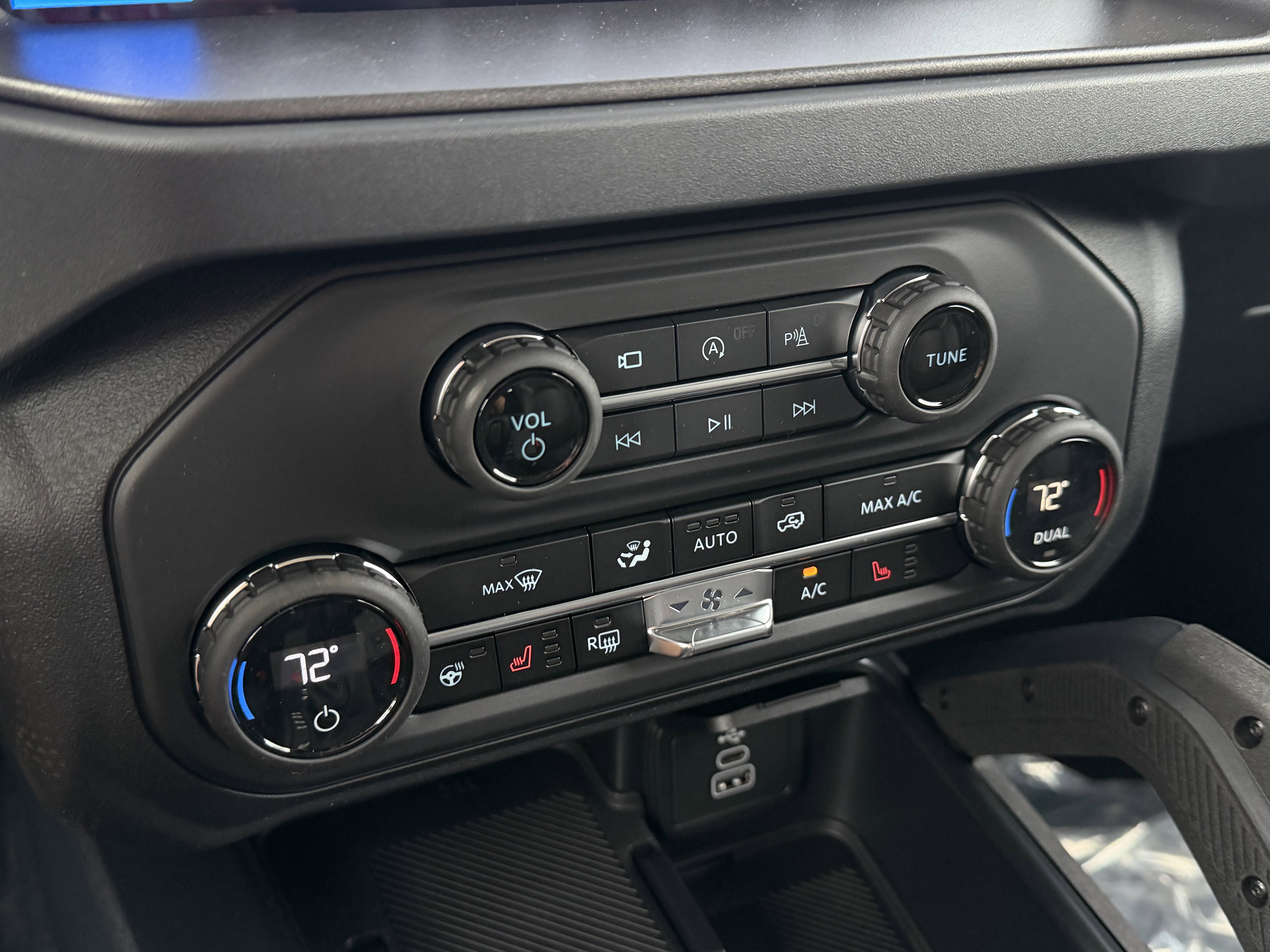 New 2026 Ford Bronco Raptor AWD/4WD image 17