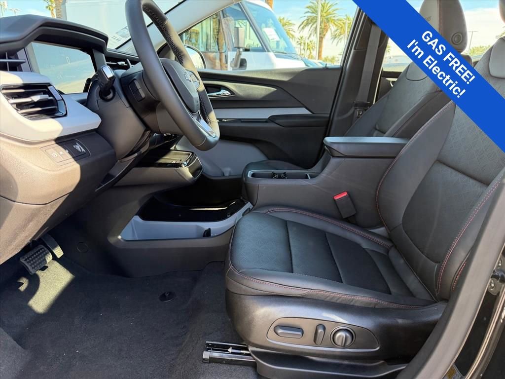 New 2027 Chevrolet Bolt RS w/ Technology Package FWD image 5