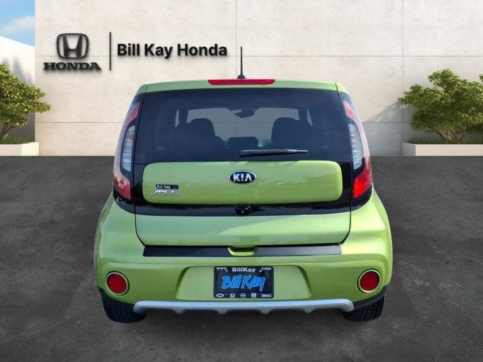 Used 2018 Kia Soul + image 4