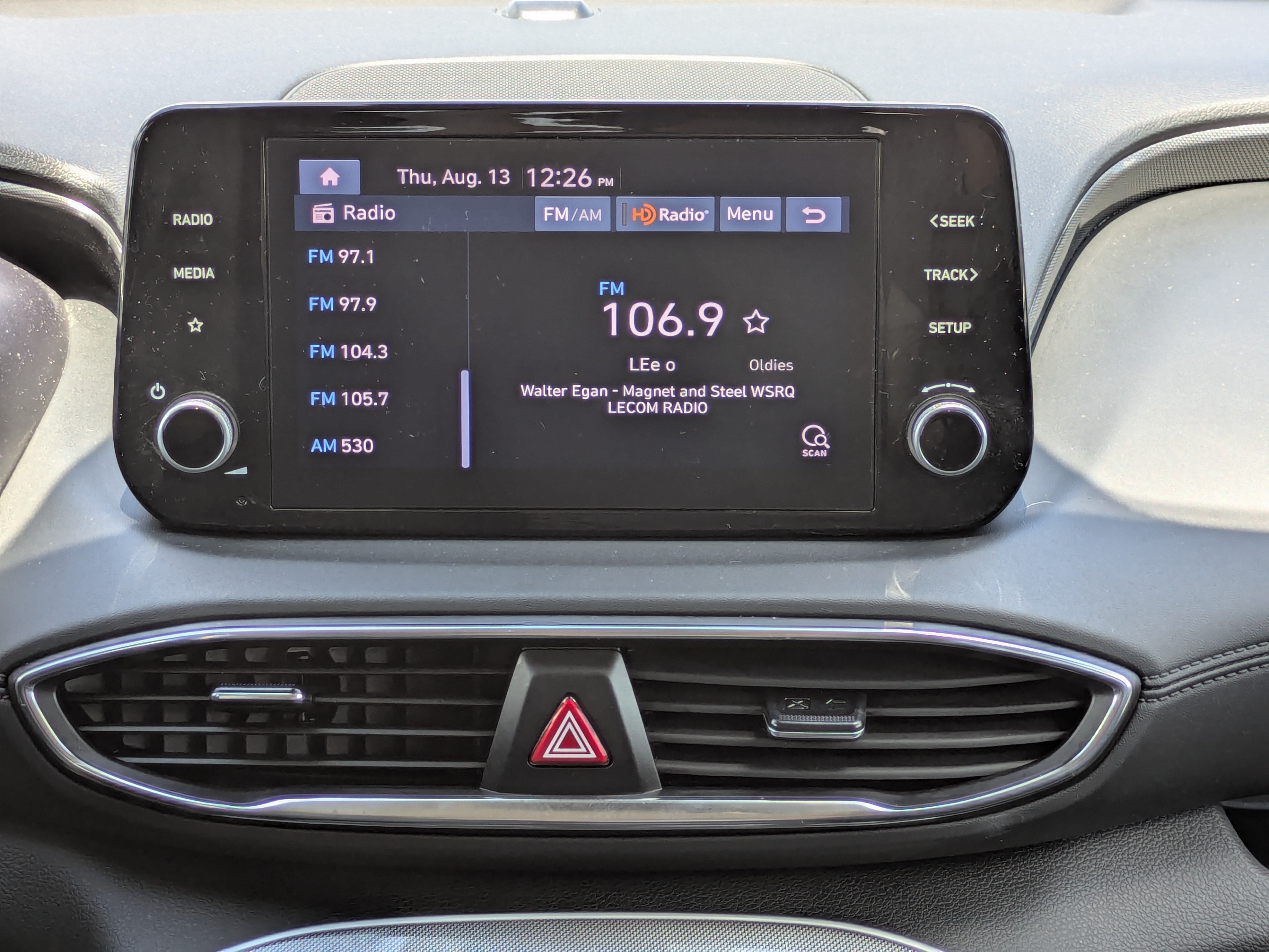 Used 2023 Hyundai Santa Fe SE FWD image 18