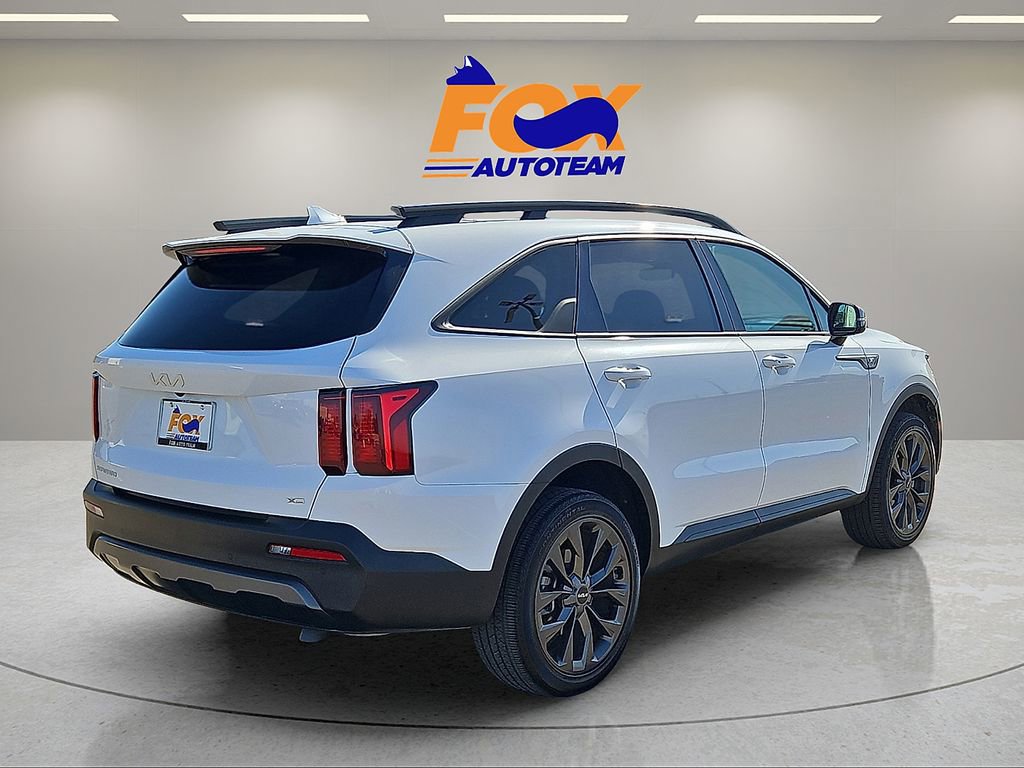 Used 2023 Kia Sorento X-Line EX image 4
