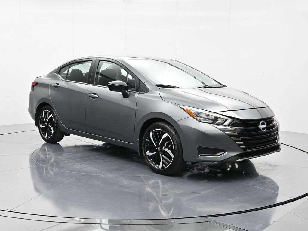 New 2025 Nissan Versa SR w/ Trunk Package FWD image 3