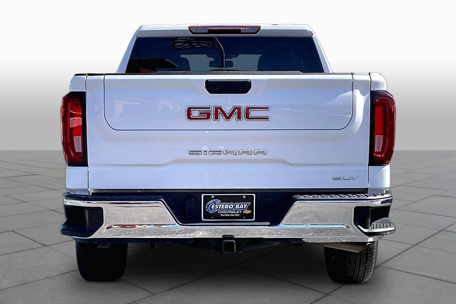 Certified 2025 GMC Sierra 1500 SLT RWD image 5
