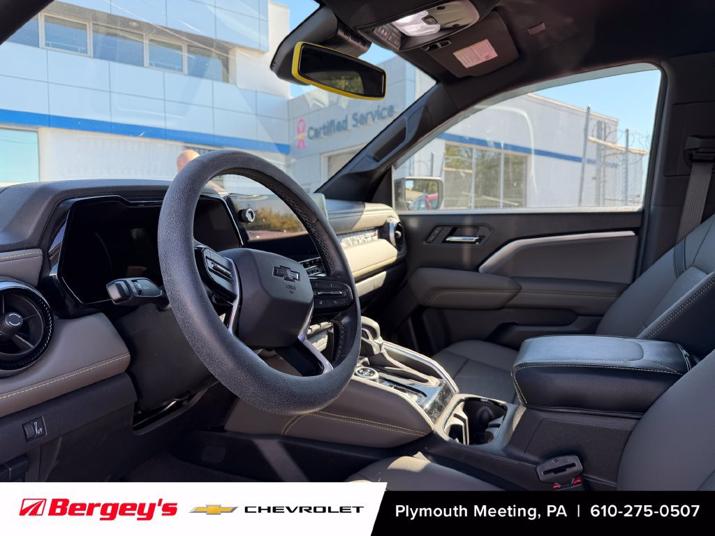 Certified 2024 Chevrolet Colorado ZR2 w/ ZR2 Convenience Package III AWD/4WD image 3