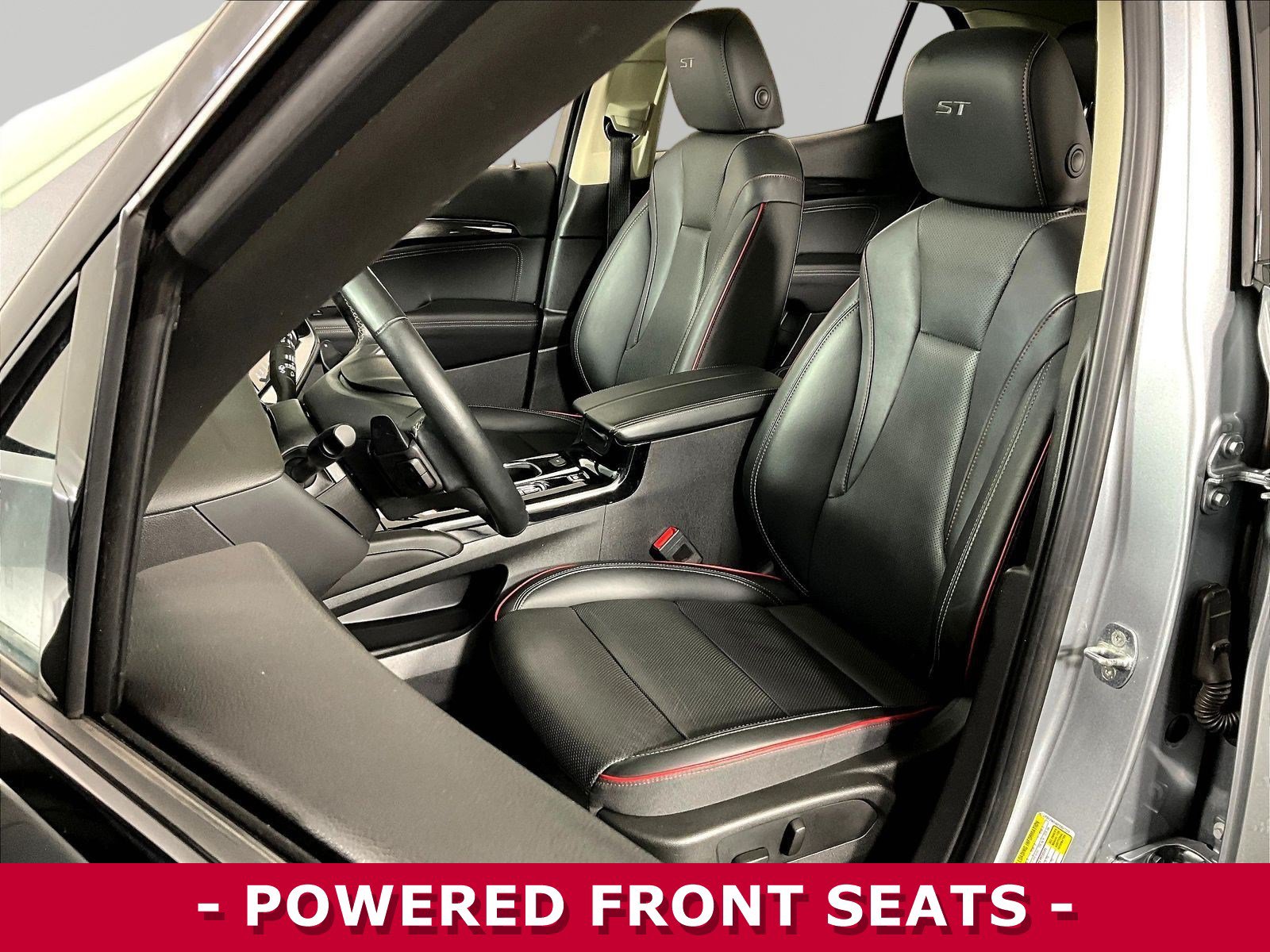 Used 2023 Buick Envision Essence w/ Sport Touring Package FWD image 21