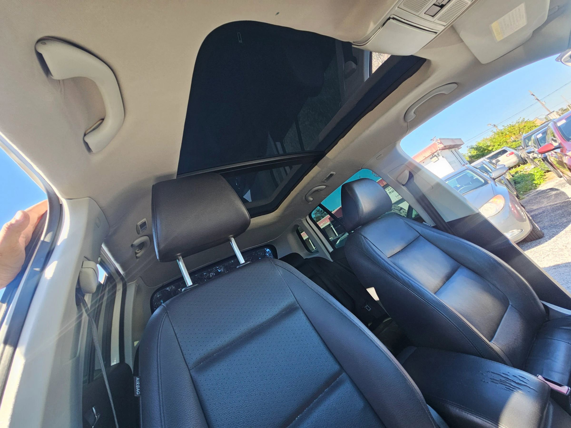 Used 2011 Volkswagen Tiguan SEL image 20