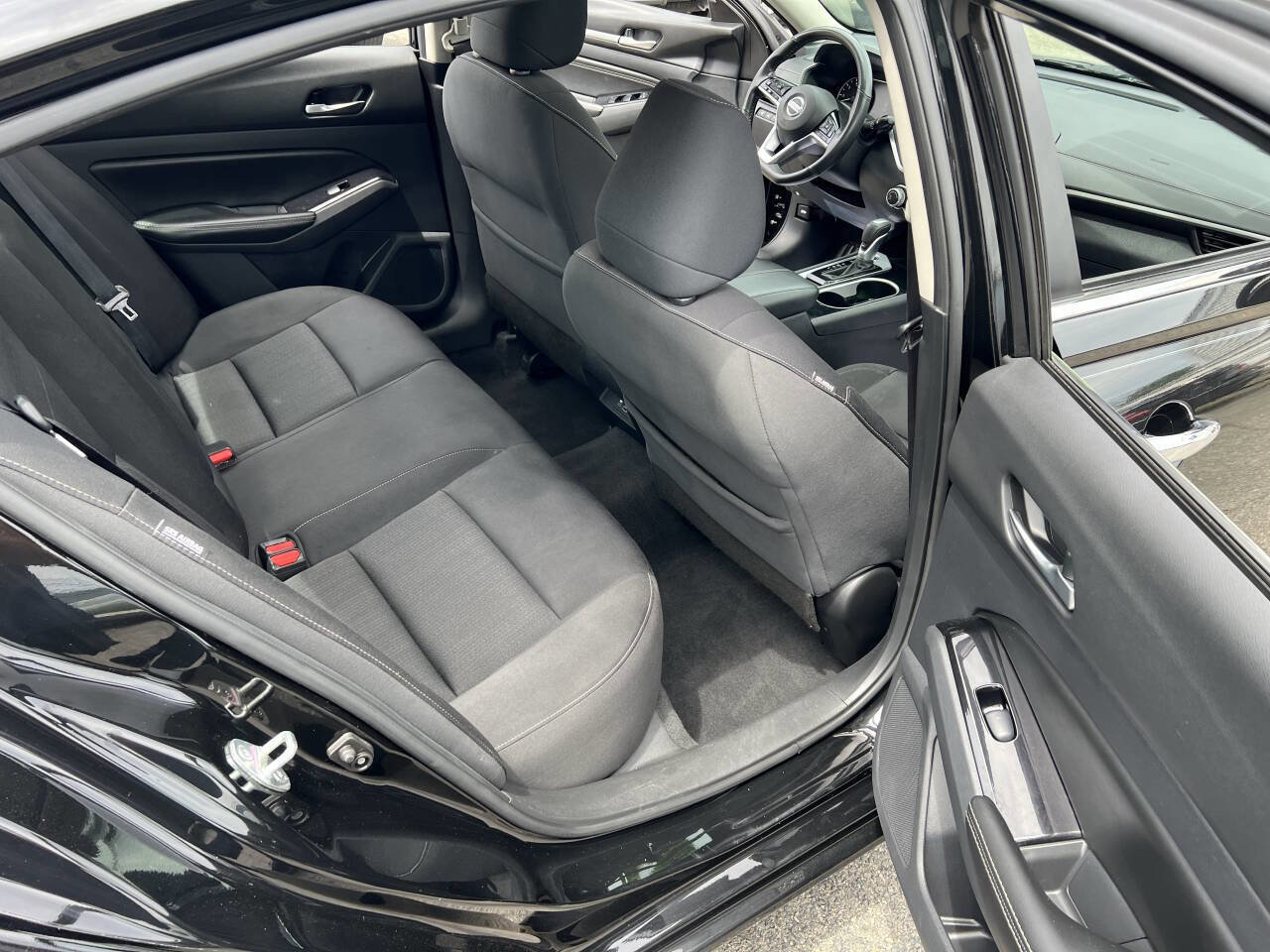 Used 2021 Nissan Altima 2.5 SV w/ SV Premium Package image 14