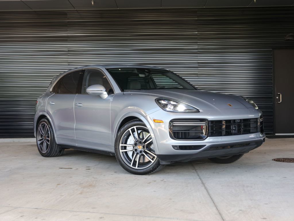 Certified 2022 Porsche Cayenne Turbo image 9