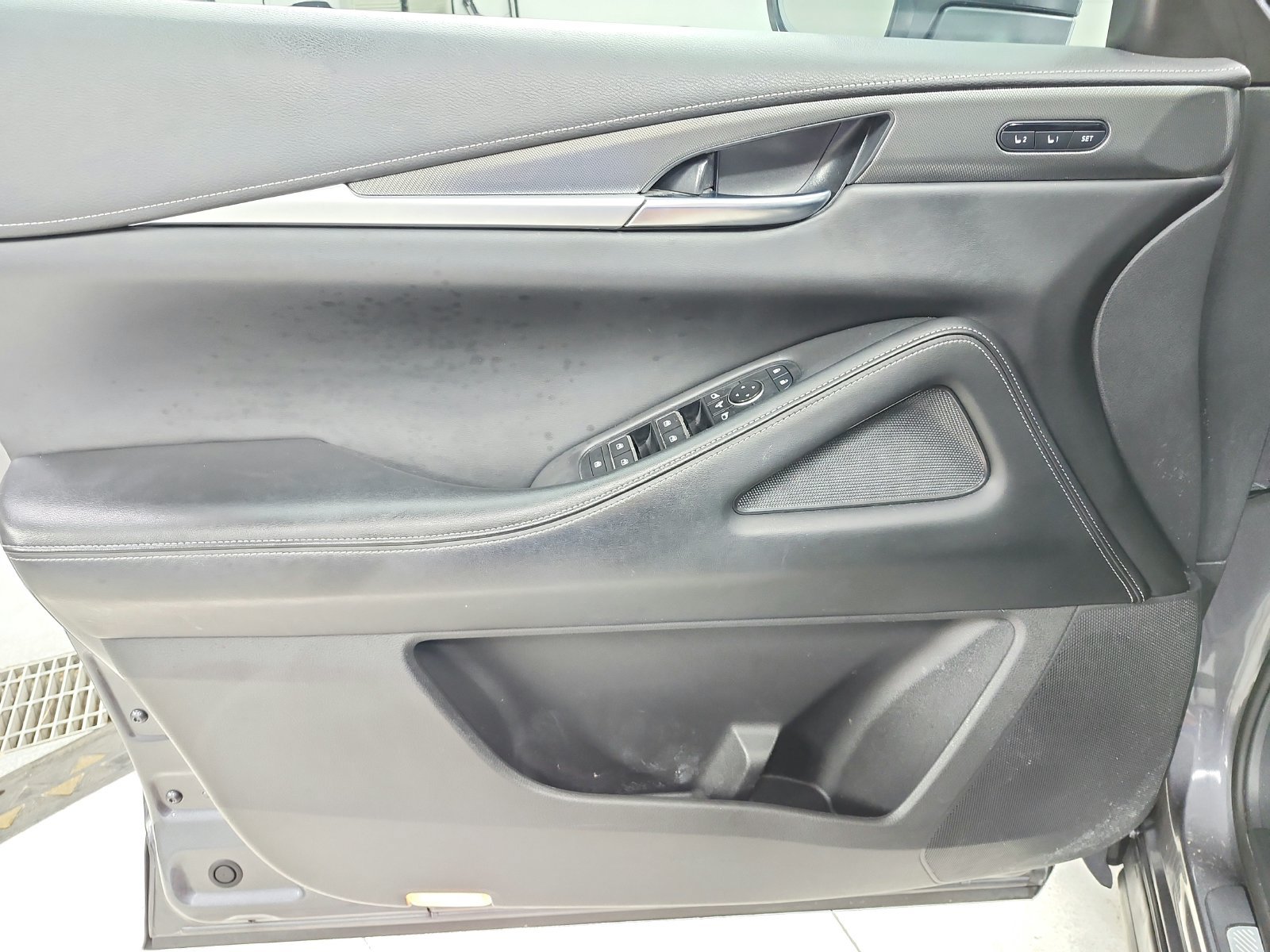 Used 2023 INFINITI QX60 Luxe w/ Cargo Package AWD/4WD image 36