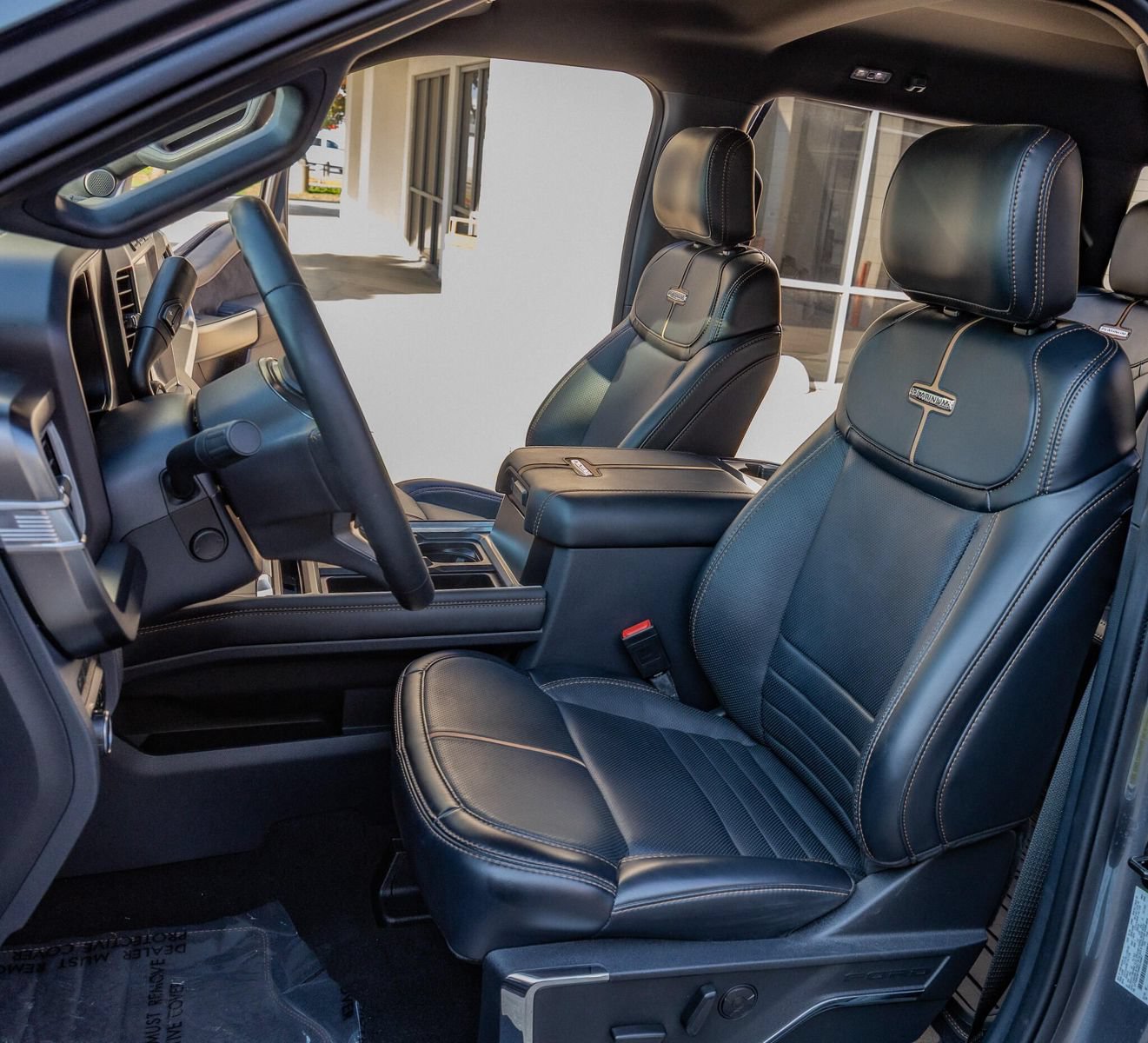 Used 2024 Ford F250 Platinum w/ FX4 Off-Road Package AWD/4WD image 31