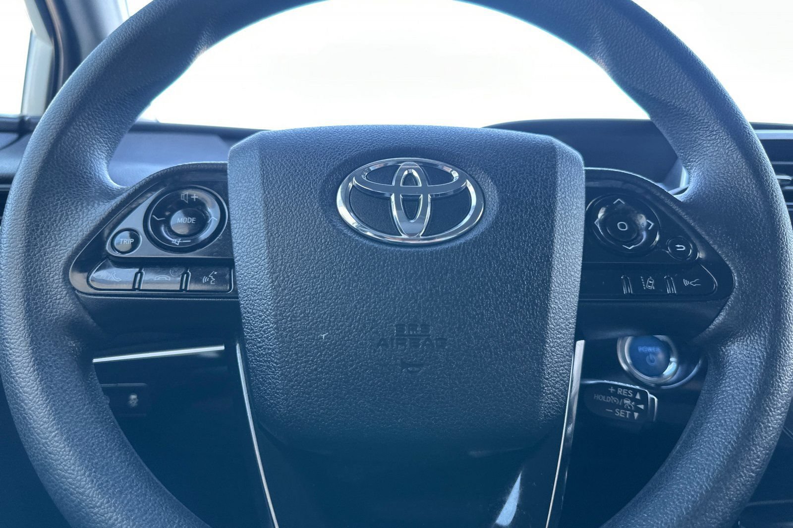 Certified 2020 Toyota Prius LE FWD image 23
