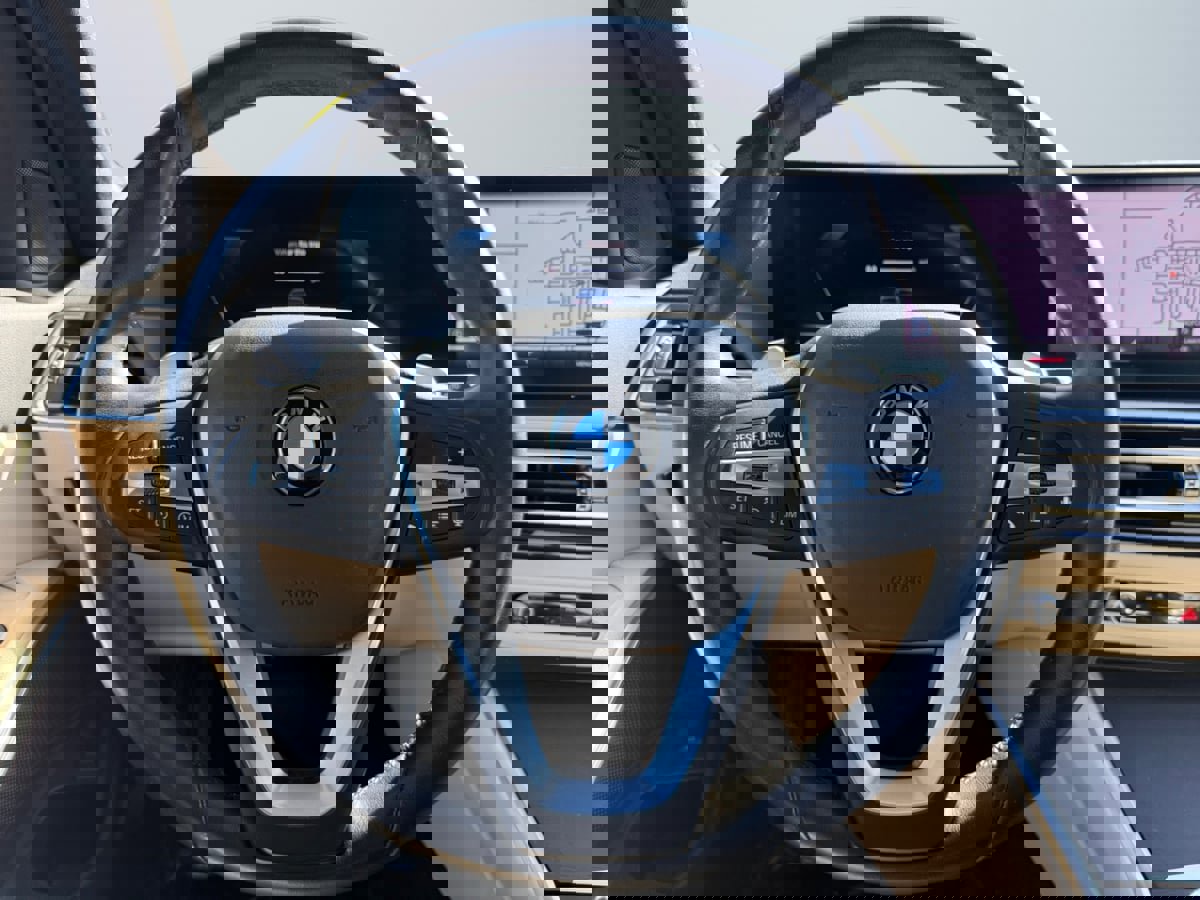 Used 2024 BMW 330i Sedan w/ Convenience Package image 12