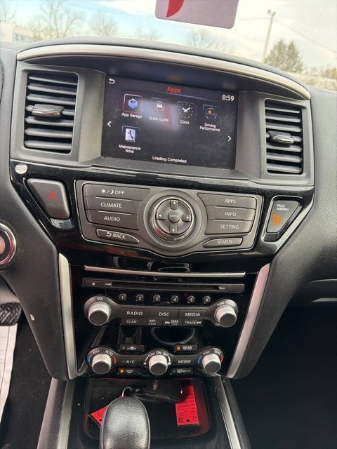 Used 2017 Nissan Pathfinder SV image 20