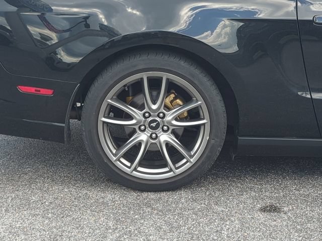 Used 2014 Ford Mustang GT Premium w/ GT Track Package RWD image 25