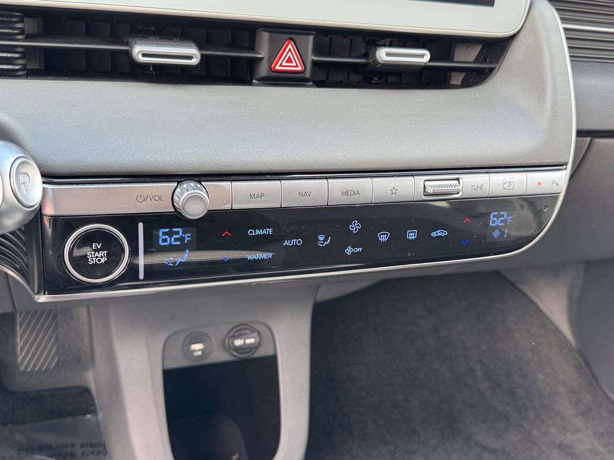 Used 2024 Hyundai Ioniq 5 SEL RWD image 33