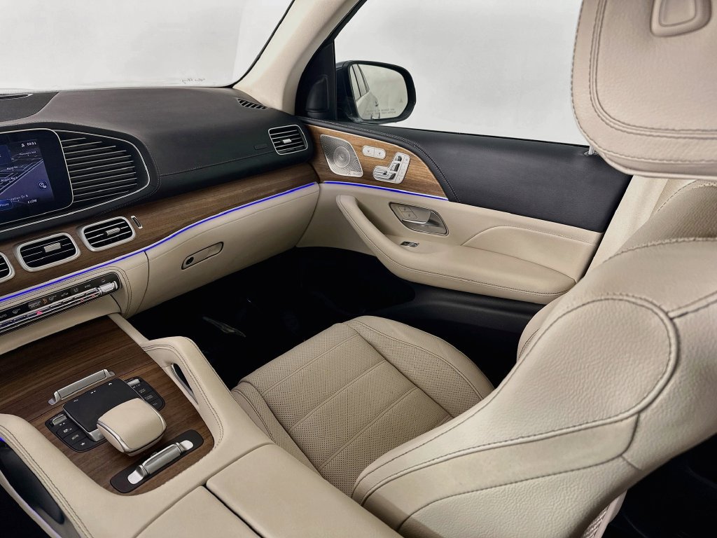 Used 2024 Mercedes-Benz GLS 450 4MATIC image 24