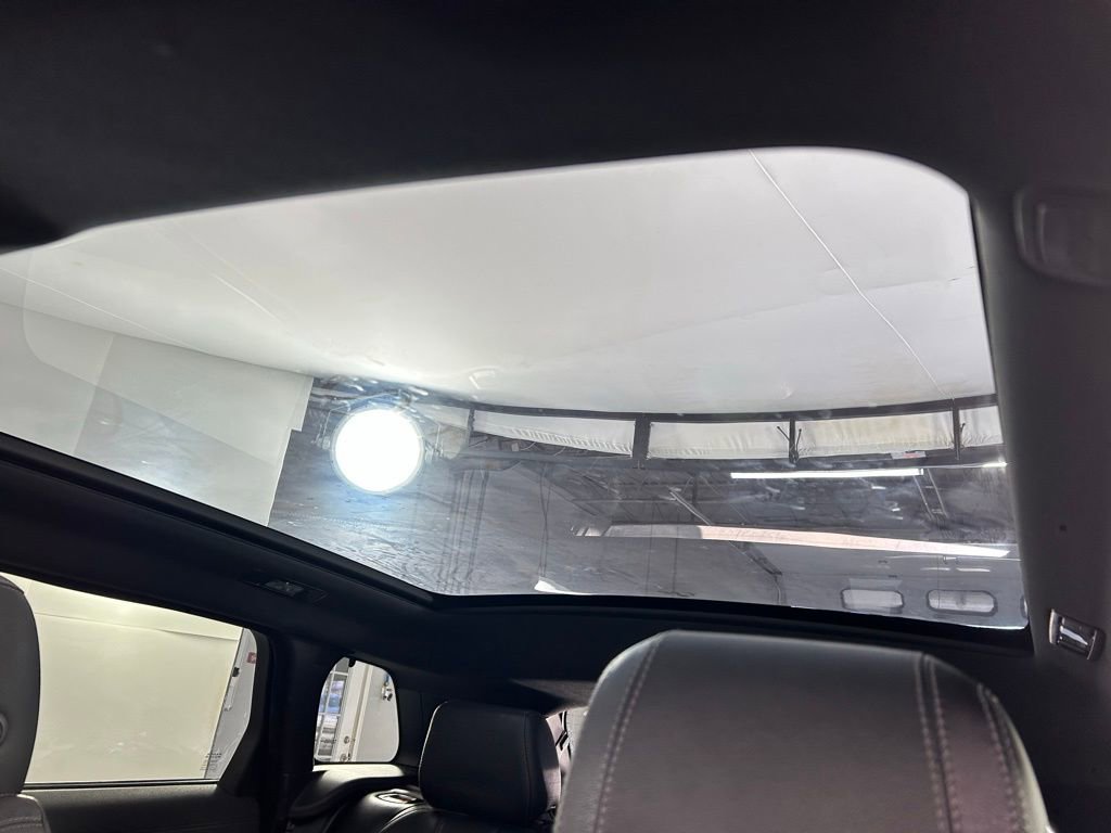 Used 2017 Land Rover Range Rover Evoque SE Premium image 34