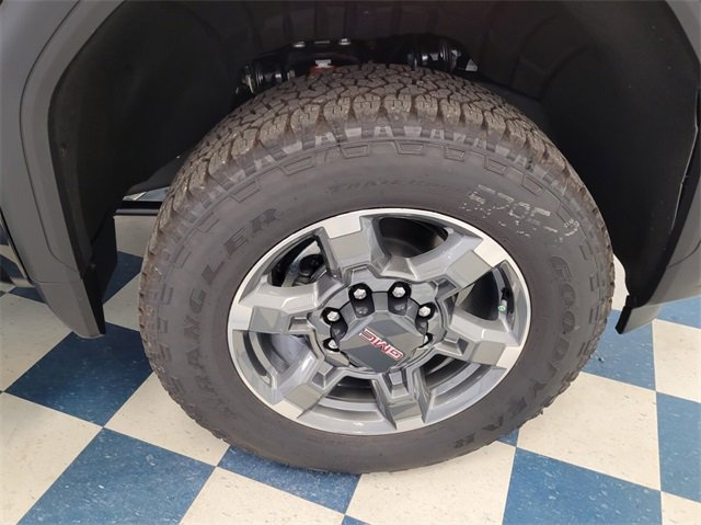 New 2026 GMC Sierra 2500 SLT w/ SLT Premium Package image 25