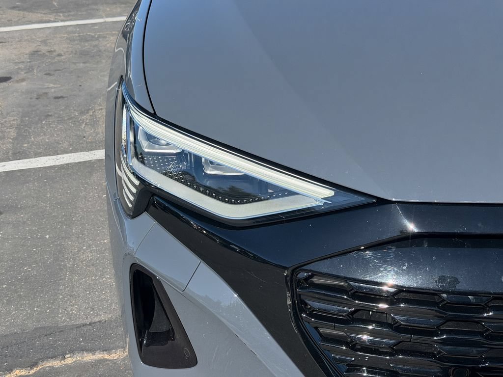Used 2024 Audi Q8 e-tron Premium Plus w/ Premium Plus Package AWD/4WD image 4