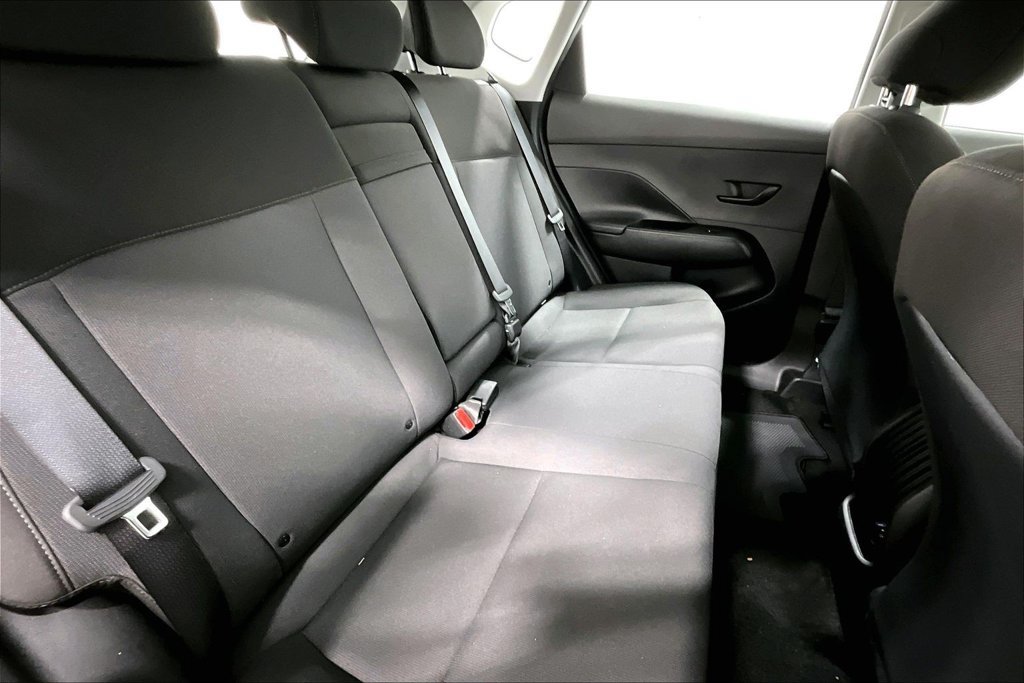 Used 2024 Hyundai Kona SE FWD image 32