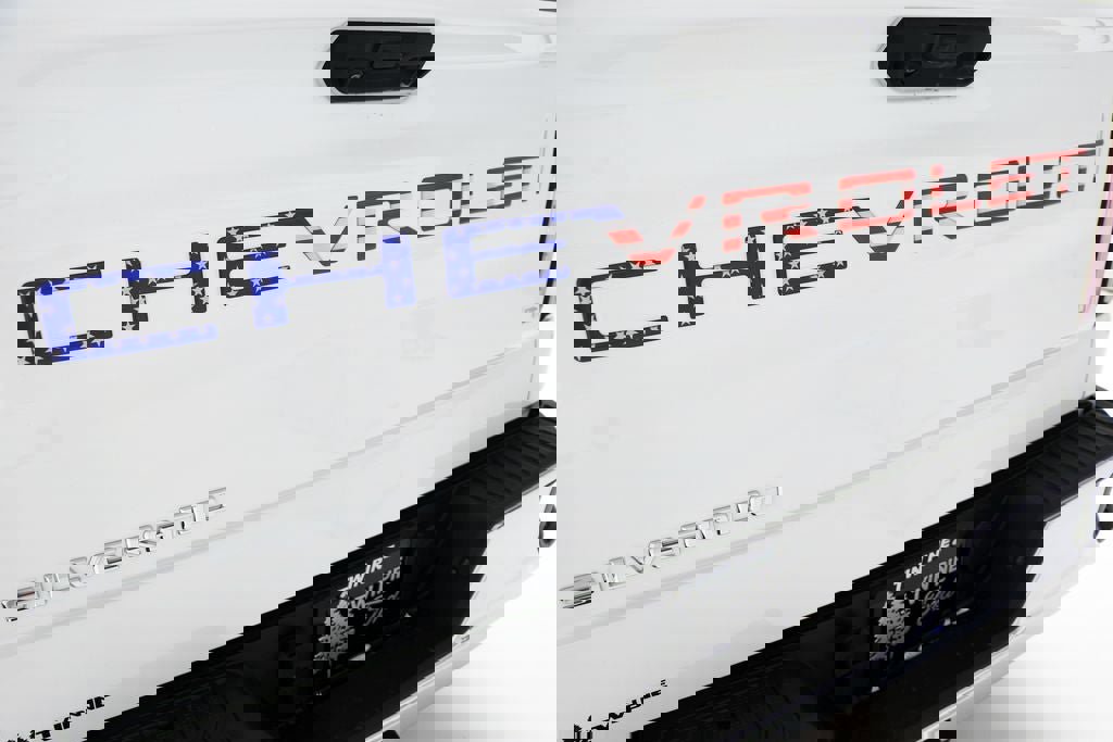 Used 2024 Chevrolet Silverado 1500 LT AWD/4WD image 8