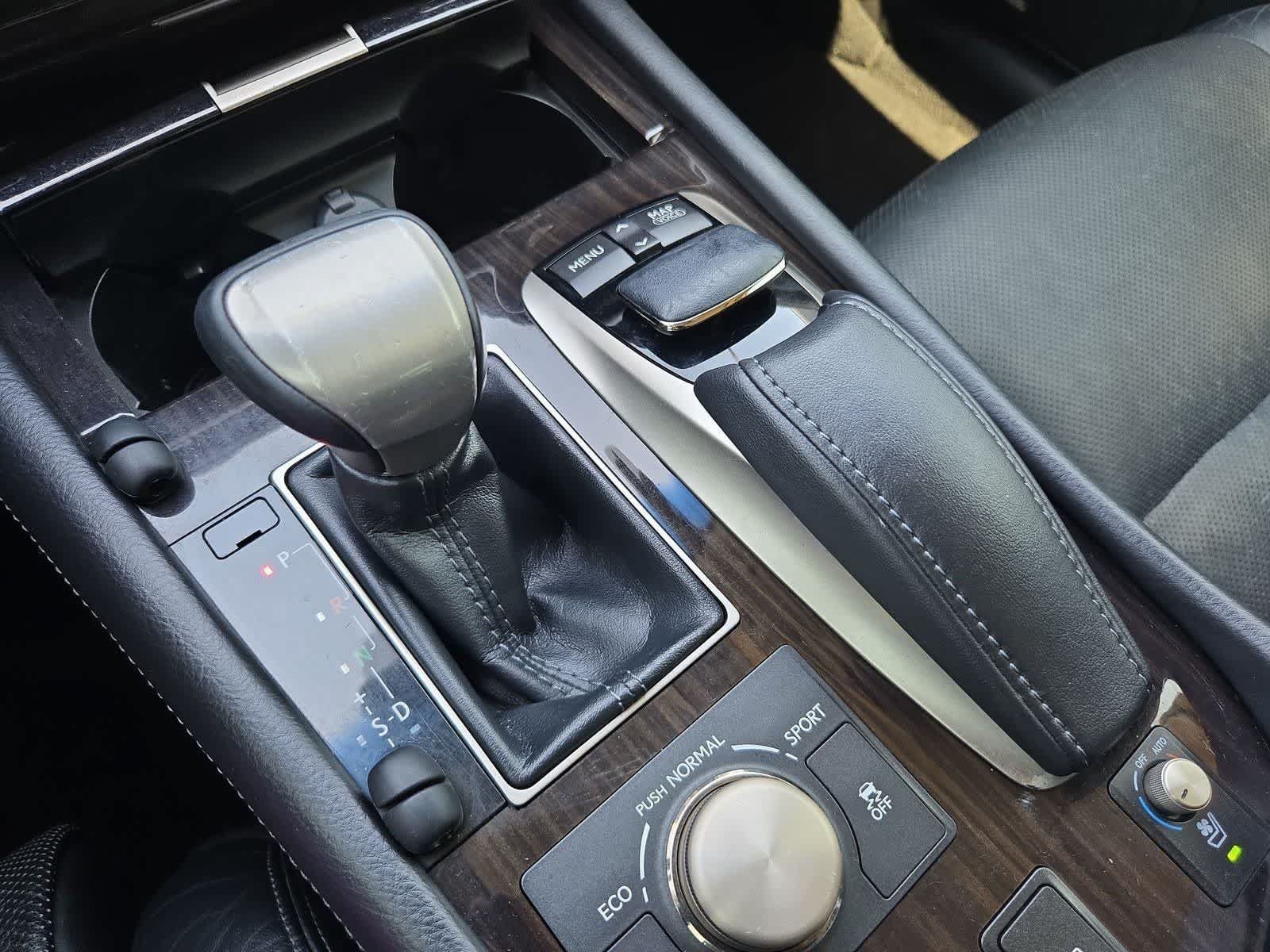 Used 2013 Lexus LS 460 w/ Comfort Pkg RWD image 32
