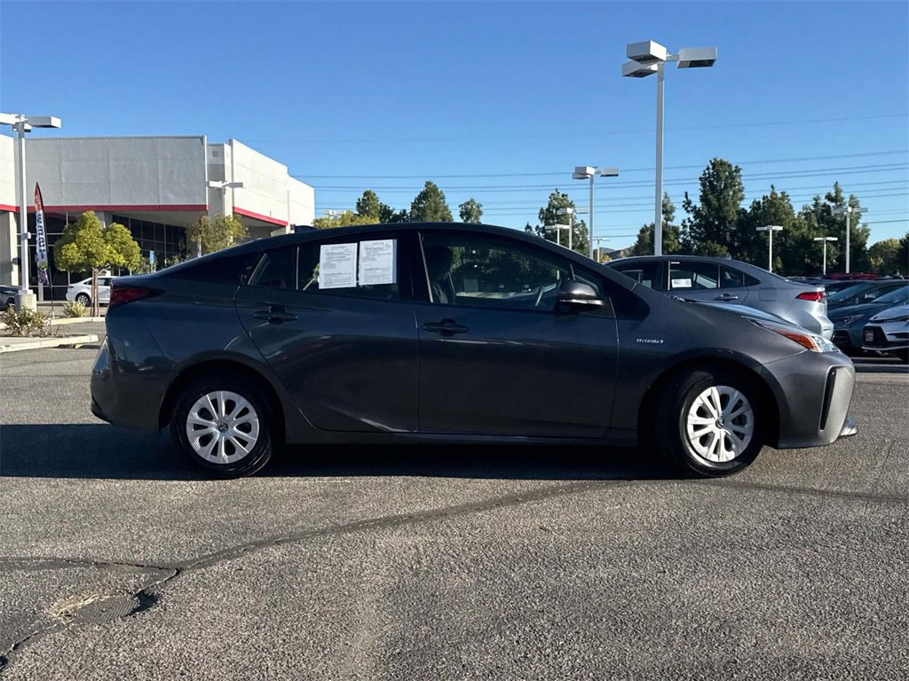 Certified 2020 Toyota Prius L Eco image 3