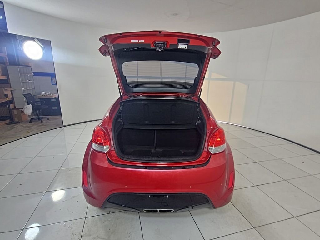 Used 2016 Hyundai Veloster w/ Option Group 03 image 28