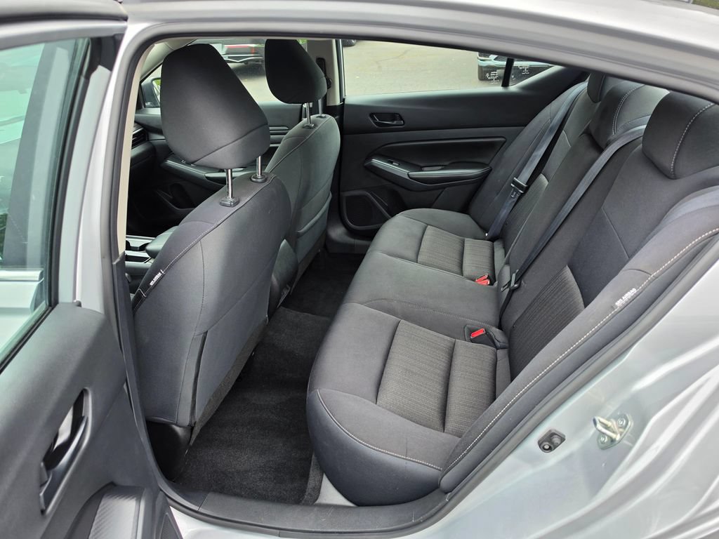Used 2024 Nissan Altima 2.5 SV FWD image 16