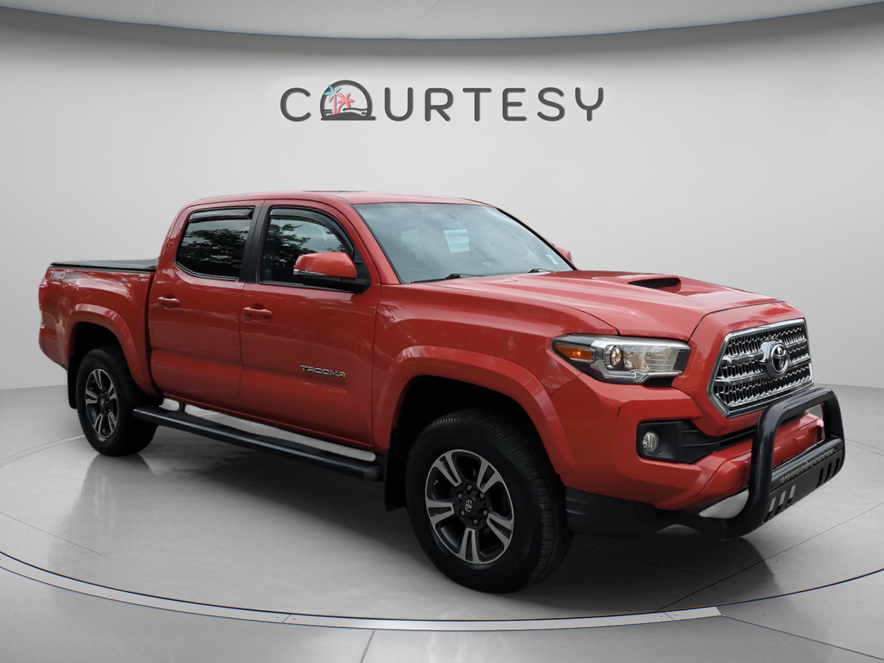 Used 2016 Toyota Tacoma TRD Sport w/ Premium & Technology Package AWD/4WD image 9