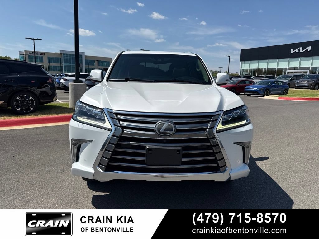 Used 2016 Lexus LX 570 4WD w/ Luxury Package image 17