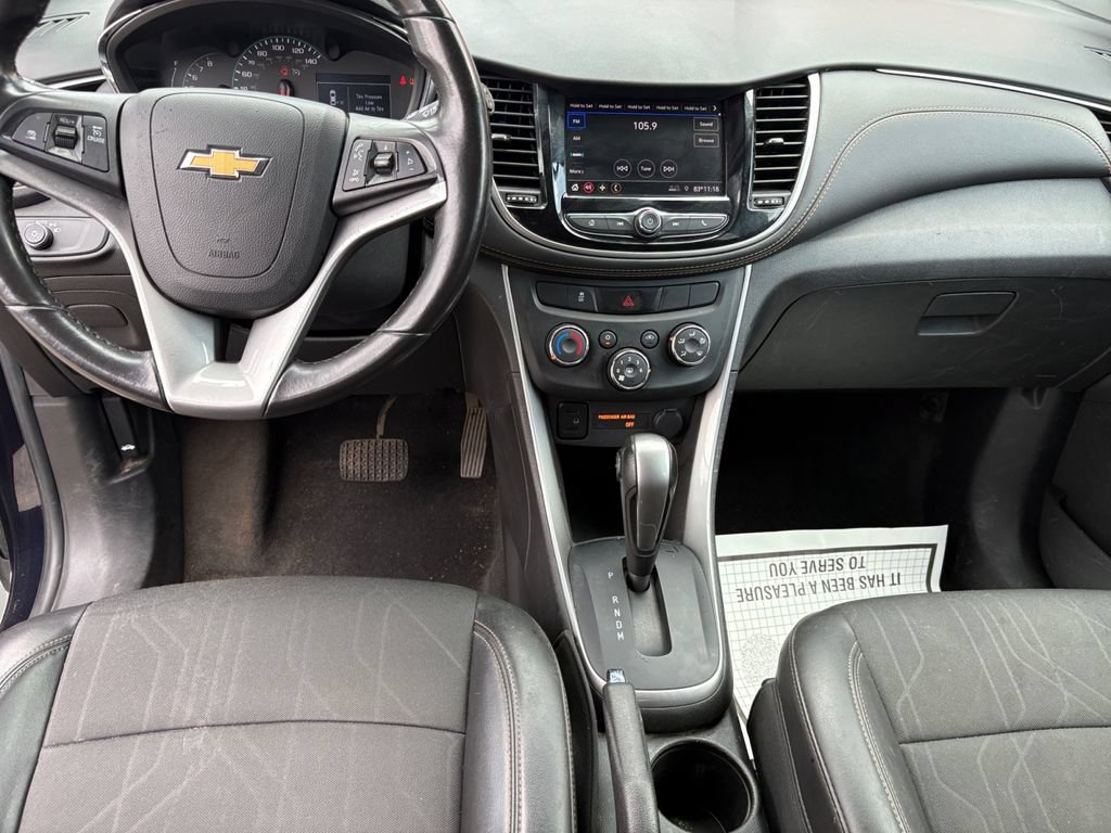 Used 2022 Chevrolet Trax LT w/ Driver Confidence Package AWD/4WD image 10
