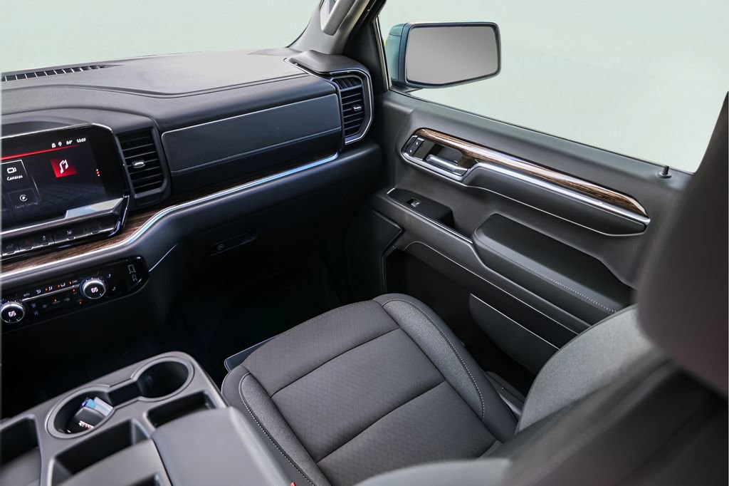 Used 2024 GMC Sierra 1500 Elevation image 29
