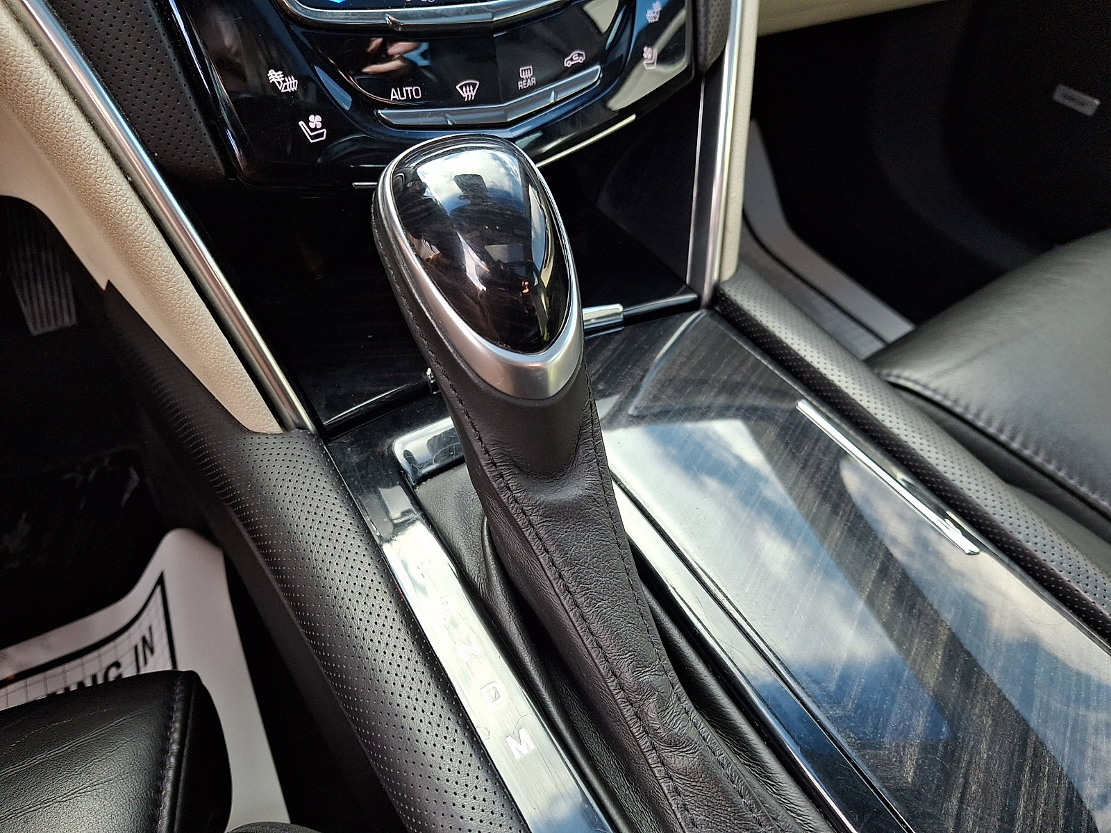 Used 2013 Cadillac XTS Platinum image 15