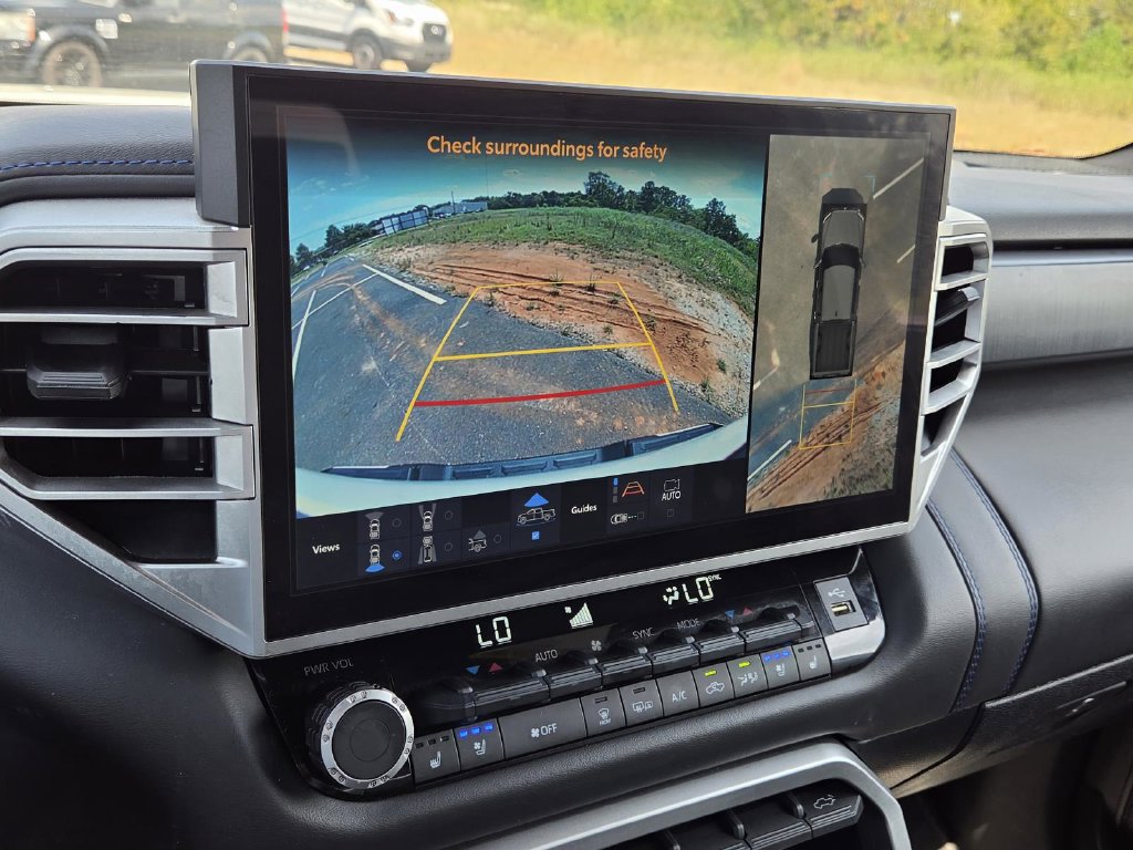 Used 2025 Toyota Tundra Platinum AWD/4WD image 30