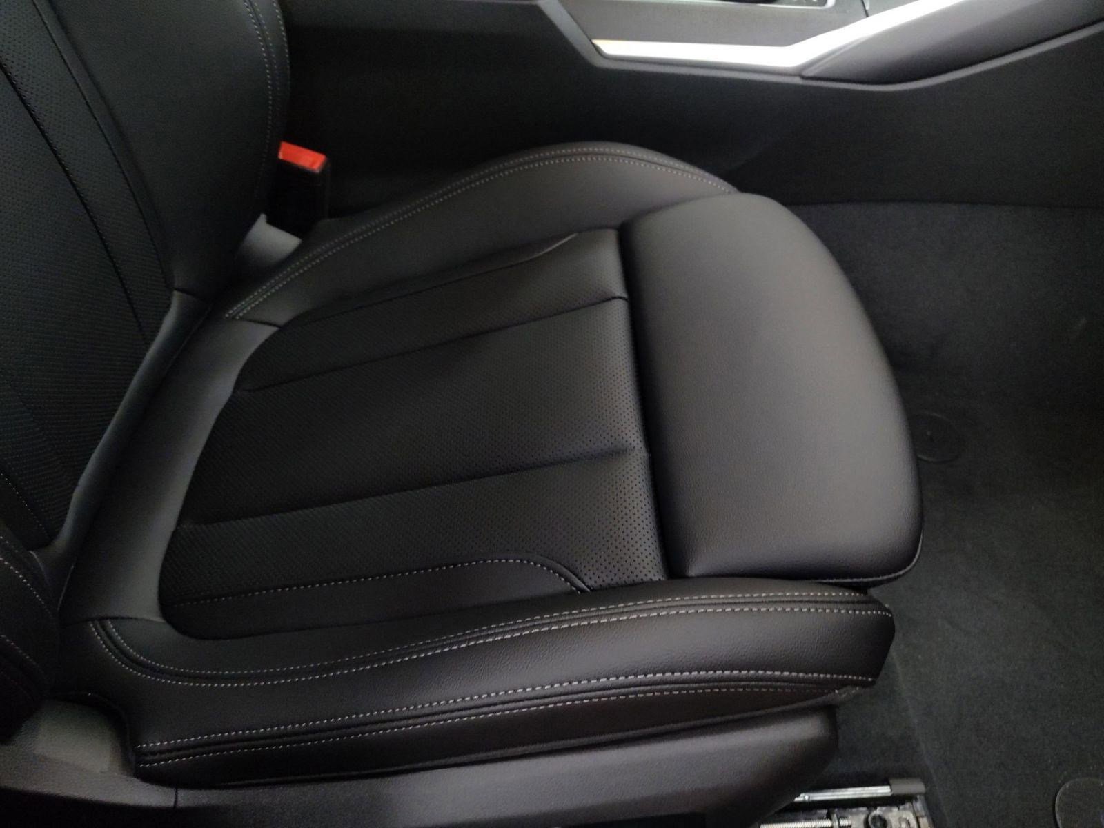 New 2026 BMW 330i xDrive Sedan w/ M Sport Package image 26