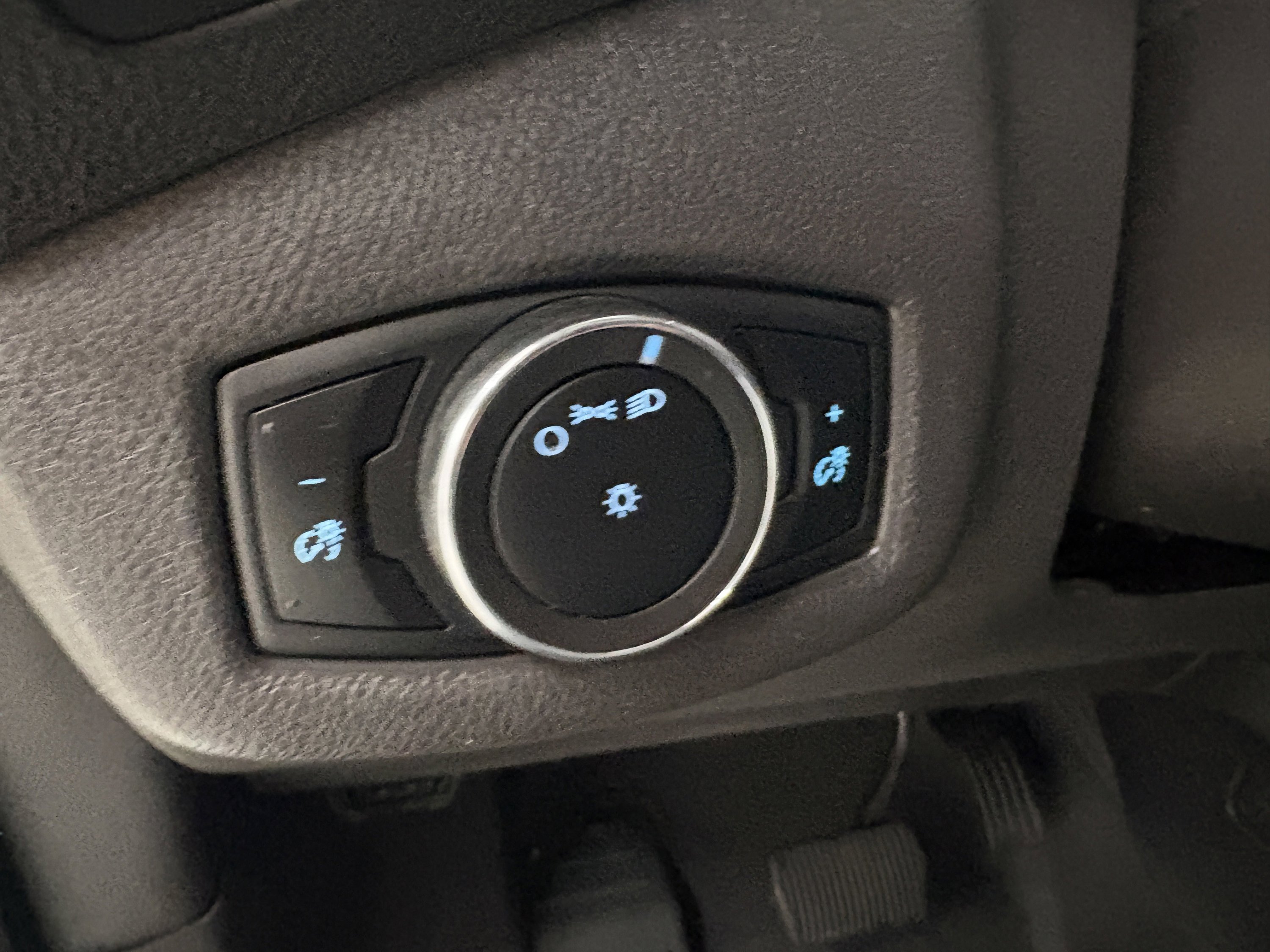 Used 2018 Ford Transit Connect XL FWD image 17