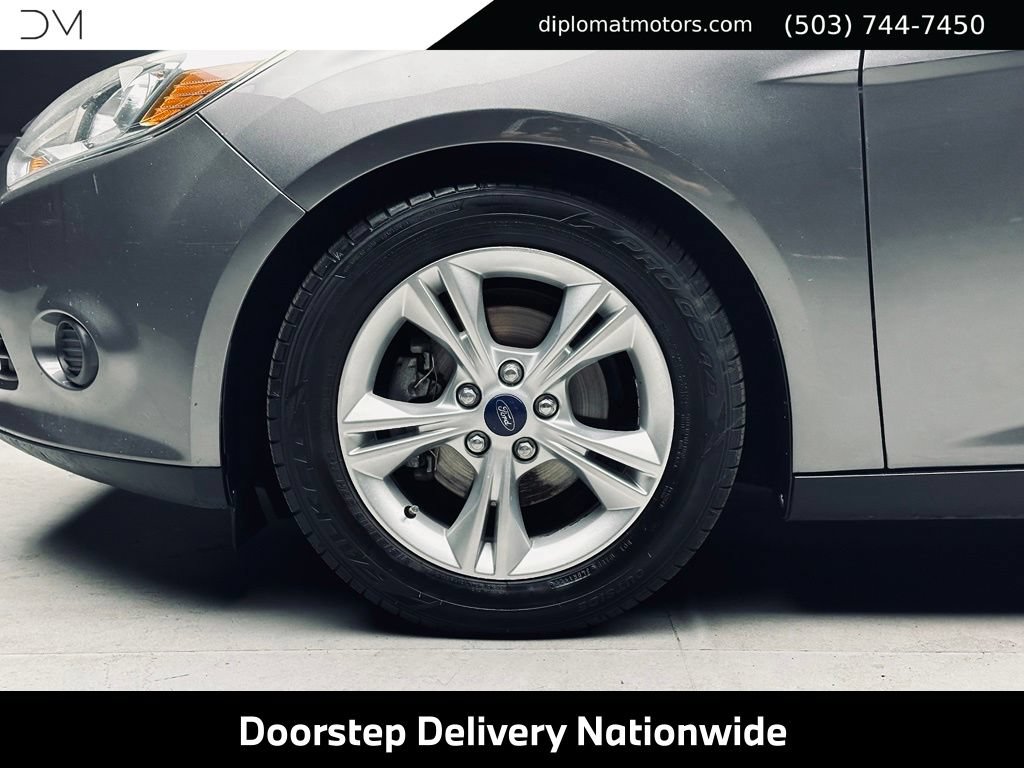 Used 2014 Ford Focus SE w/ SE Winter Package FWD image 38