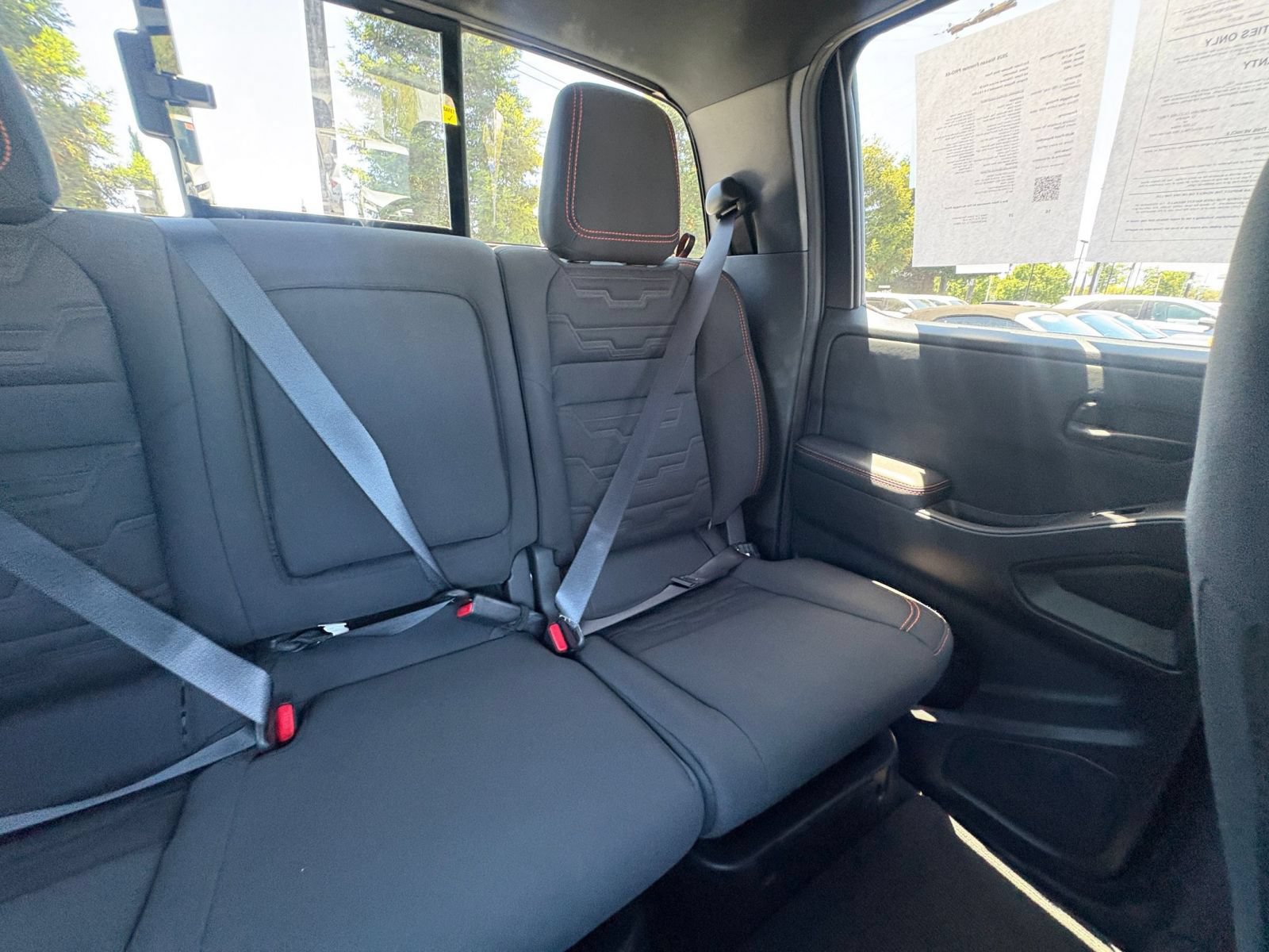 Used 2026 Nissan Frontier PRO-4X AWD/4WD image 37