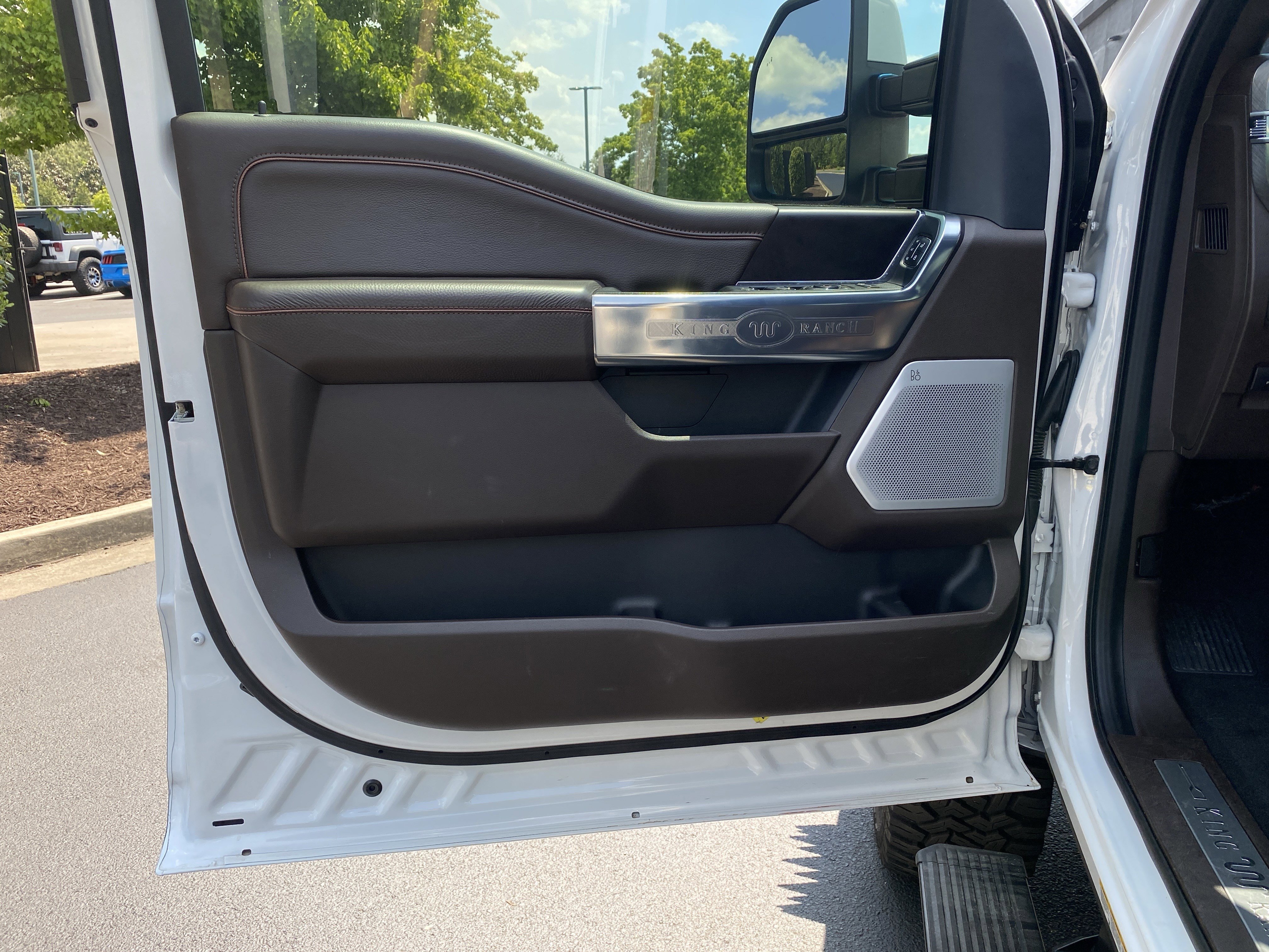 Used 2025 Ford F450 King Ranch w/ FX4 Off-Road Package AWD/4WD image 25