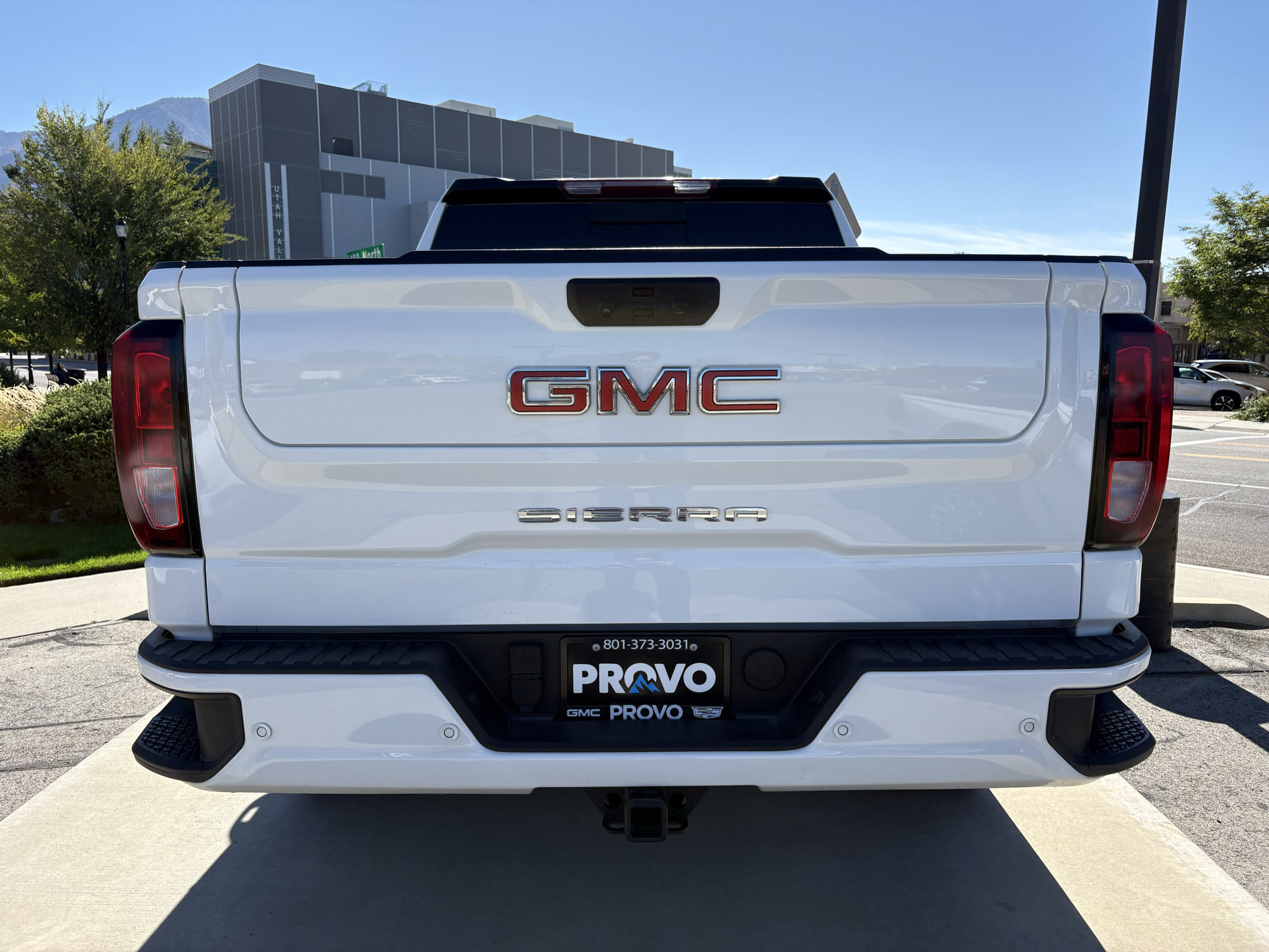 Used 2024 GMC Sierra 1500 Elevation w/ Elevation Premium Package AWD/4WD image 7