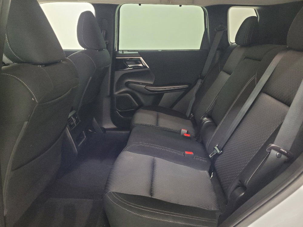 Used 2022 Mitsubishi Outlander ES AWD/4WD image 18