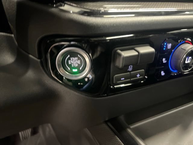 New 2026 Chevrolet Silverado 2500 ZR2 AWD/4WD image 16