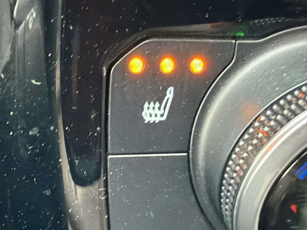 Used 2023 Toyota Highlander XSE image 23