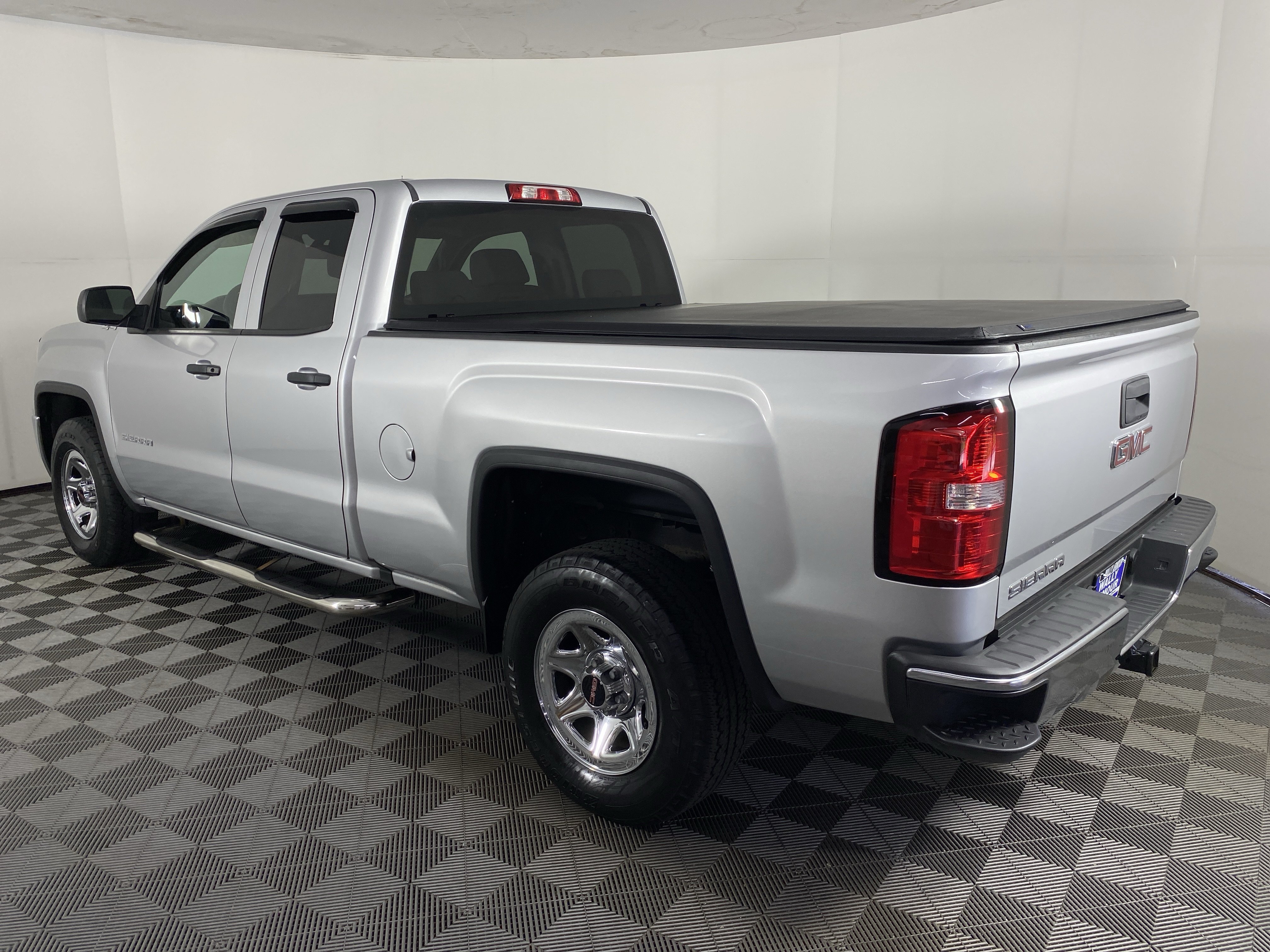 Used 2018 GMC Sierra 1500 4x4 Double Cab w/ Sierra Appearance Package image 7