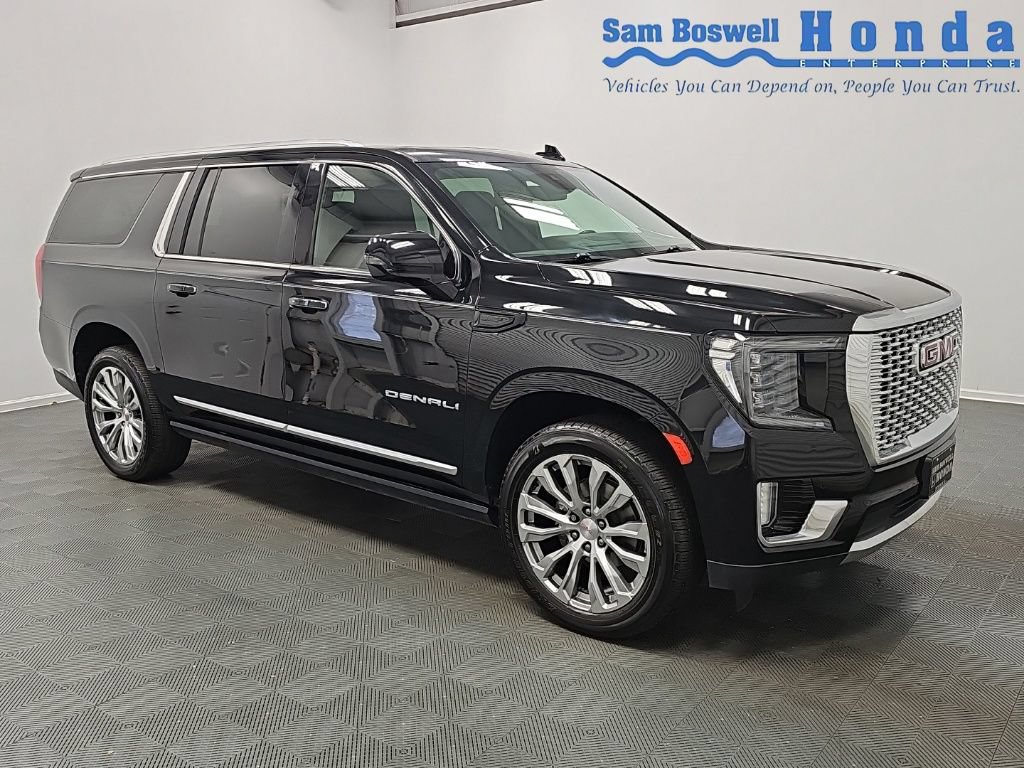 Used 2023 GMC Yukon XL Denali AWD/4WD image 1
