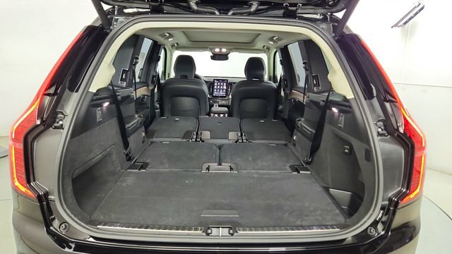 New 2026 Volvo XC90 B5 Plus w/ Protection Package AWD/4WD image 44