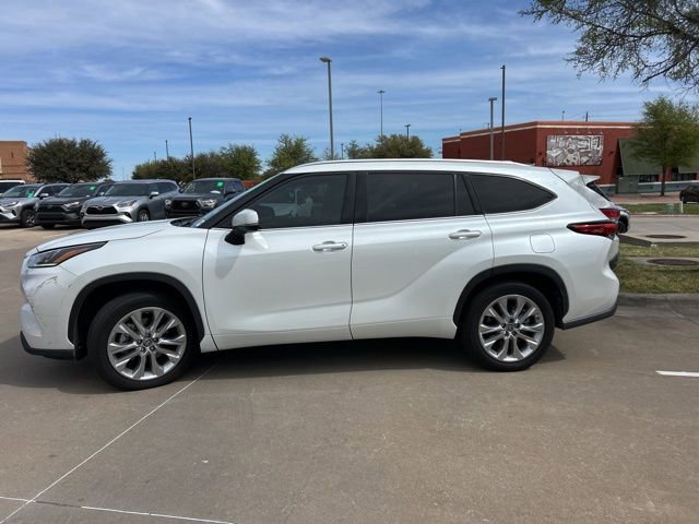 Used 2023 Toyota Highlander Limited image 6