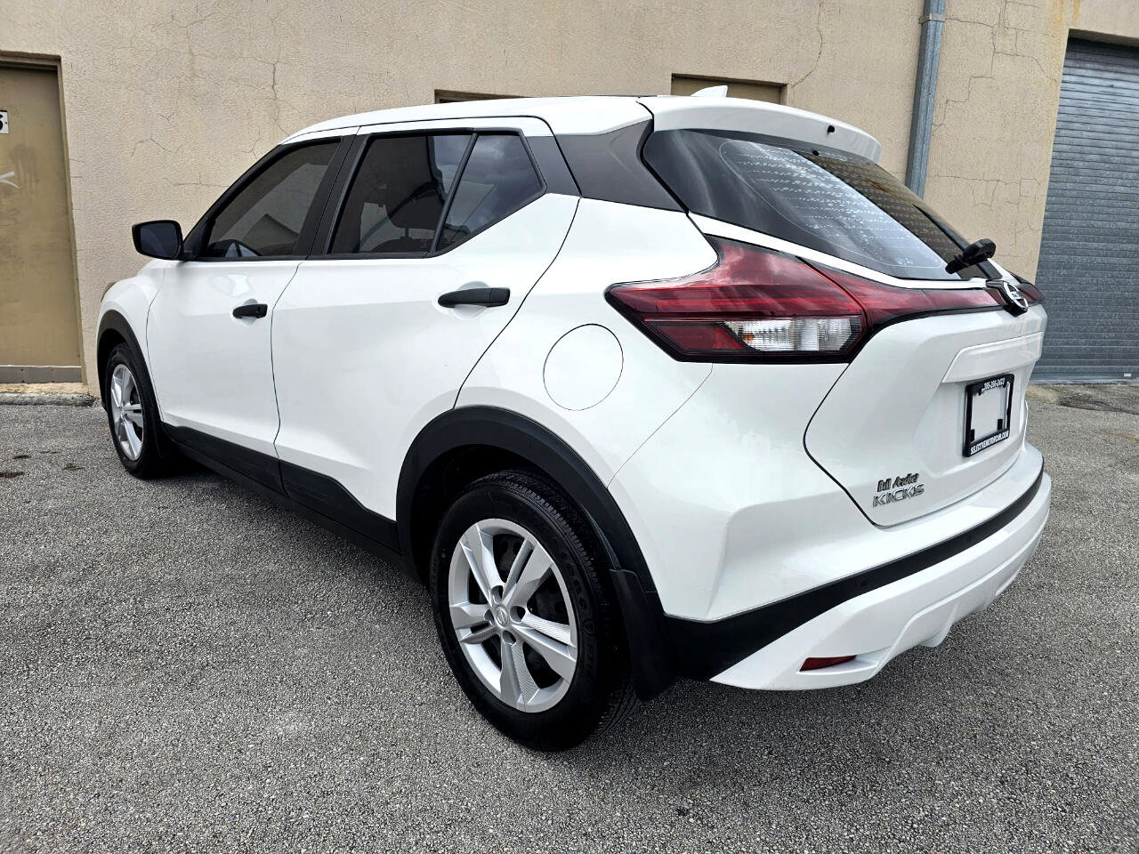 Used 2021 Nissan Kicks S image 11