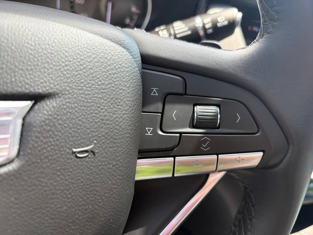 Certified 2025 Cadillac XT6 Luxury AWD/4WD image 27